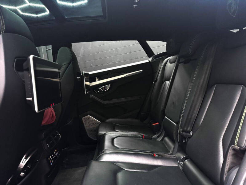 2019 Lamborghini Urus