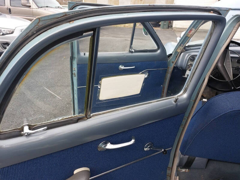 1951 Ford Deluxe