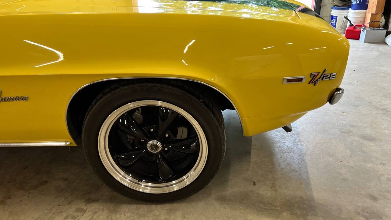 1969 Chevrolet Camaro 11