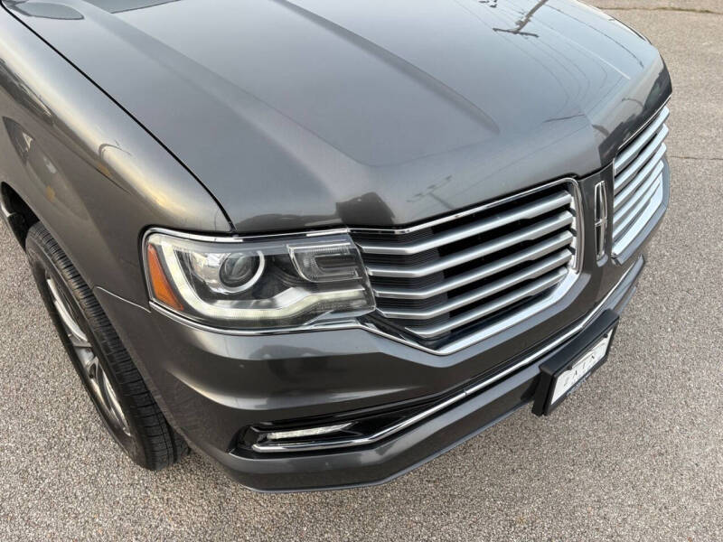 2016 Lincoln Navigator Select