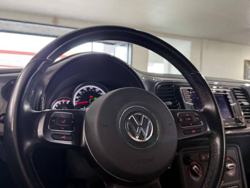 2016 Volkswagen Beetle 1.8T Classic PZEV