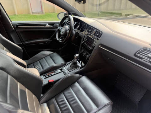 2015 Volkswagen Golf R 4Motion