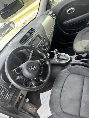 2017 Kia Soul +