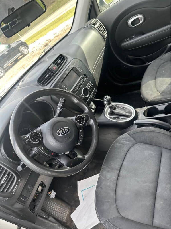 2017 Kia Soul +