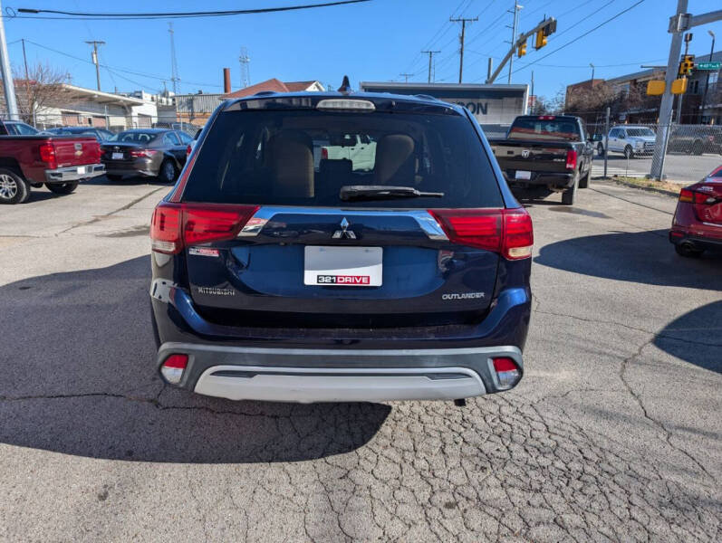 2019 Mitsubishi Outlander ES