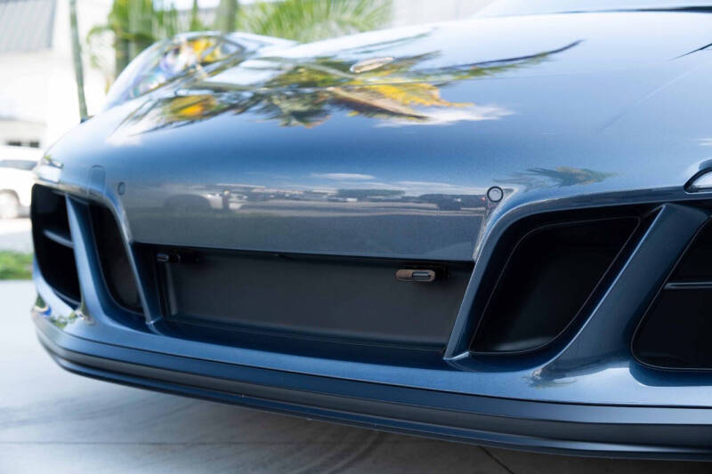 2017 Porsche 911 Carrera GTS