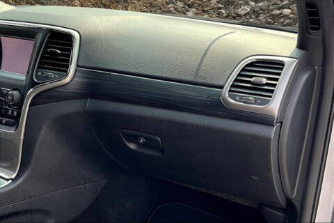 2019 Jeep Grand Cherokee Laredo E