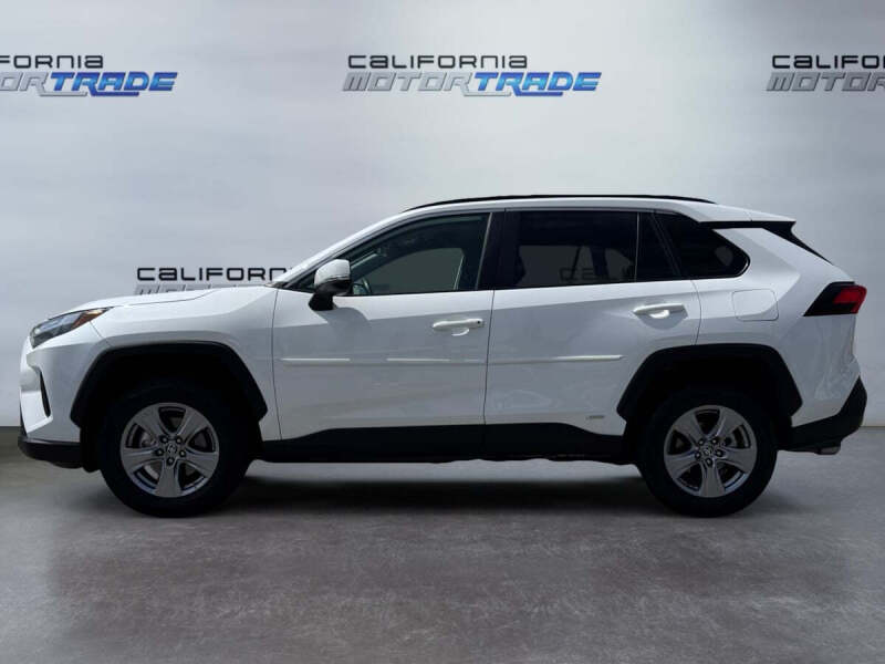 2023 Toyota RAV4 Hybrid LE