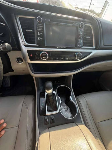 2017 Toyota Highlander XLE