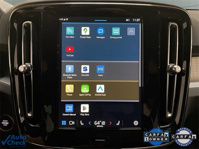 2025 Volvo XC40 B5 Core Bright Theme