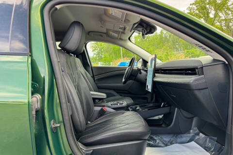 2025 Ford Mustang Mach-E Select