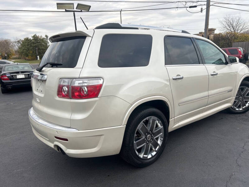 2012 GMC Acadia Denali photo 4