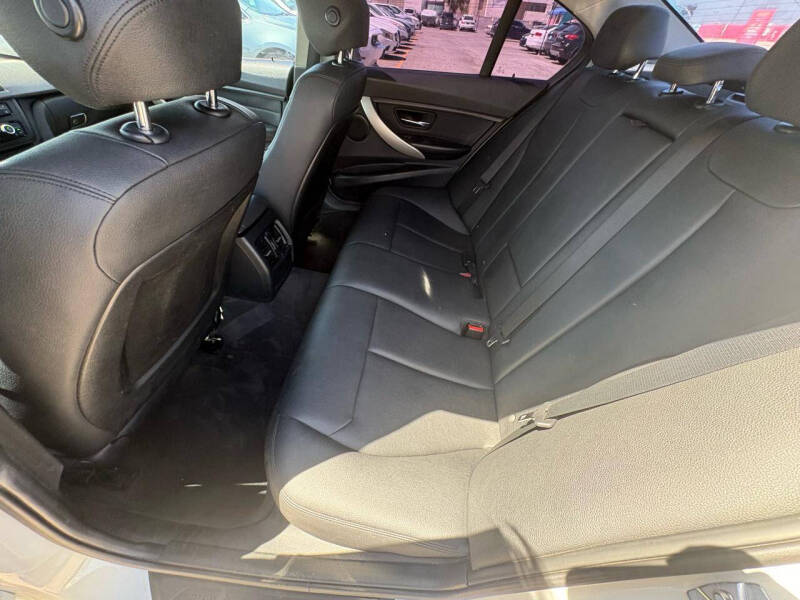 2014 BMW 3 Series 320i