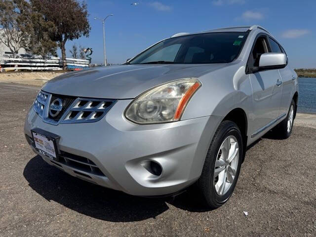 2013 Nissan Rogue SV AWD's photo