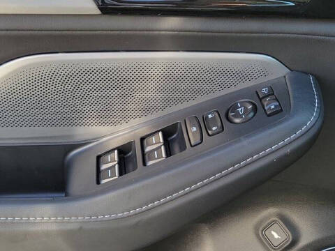 2025 Acura MDX w/Tech