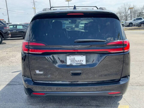 2025 Chrysler Pacifica Limited