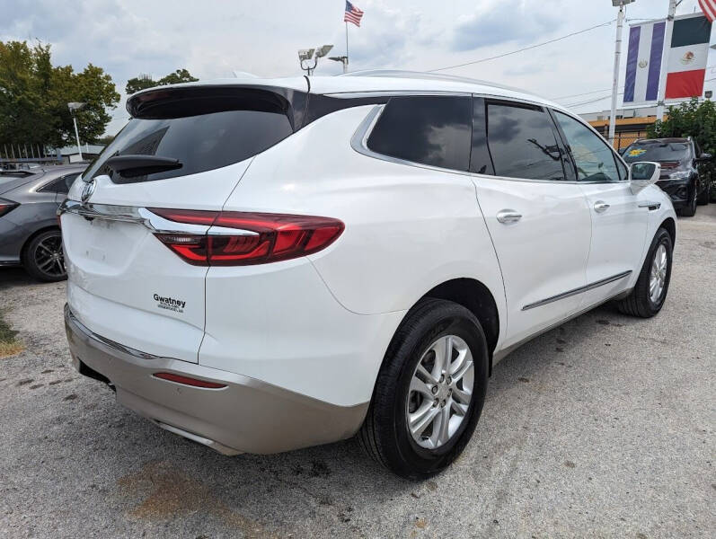2020 Buick Enclave Essence