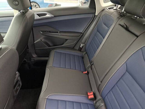 2025 Volkswagen Taos SEL 4Motion