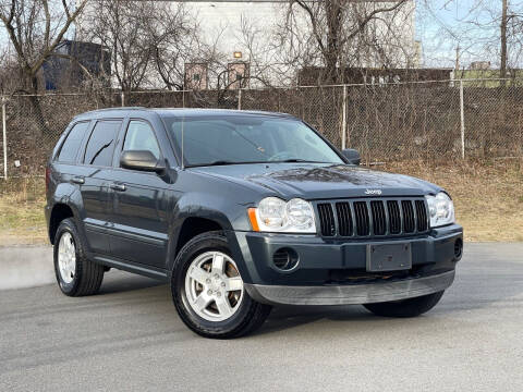 2007 Jeep Grand Cherokee for sale at ALPHA MOTORS in Troy NY