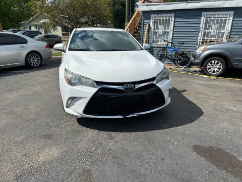 2017 Toyota Camry SE