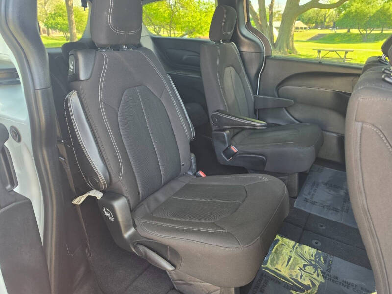 2021 Chrysler Pacifica Touring