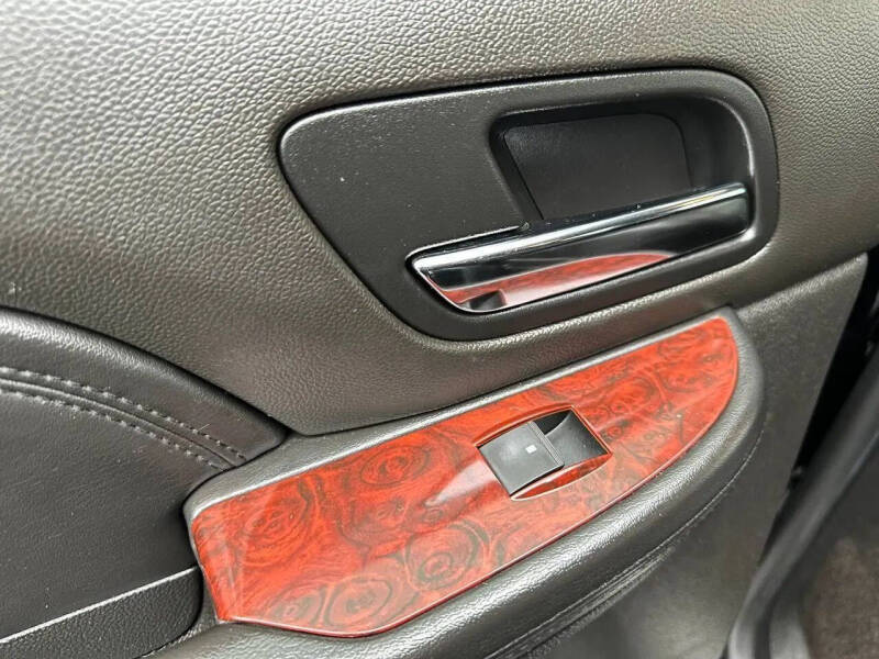 2014 Cadillac Escalade Luxury