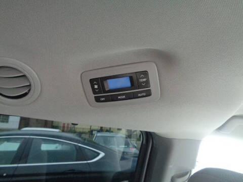 2017 Toyota Sienna LE 8-Passenger