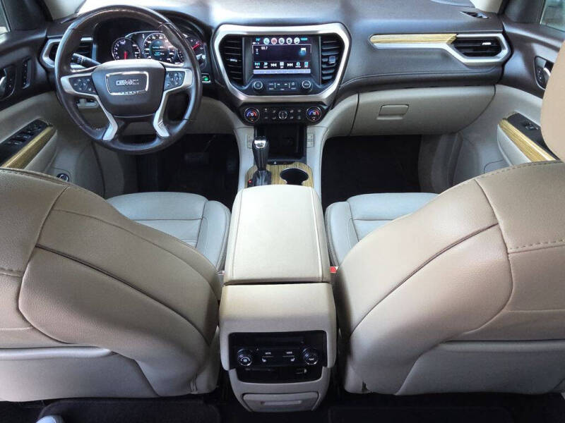 2018 GMC Acadia Denali