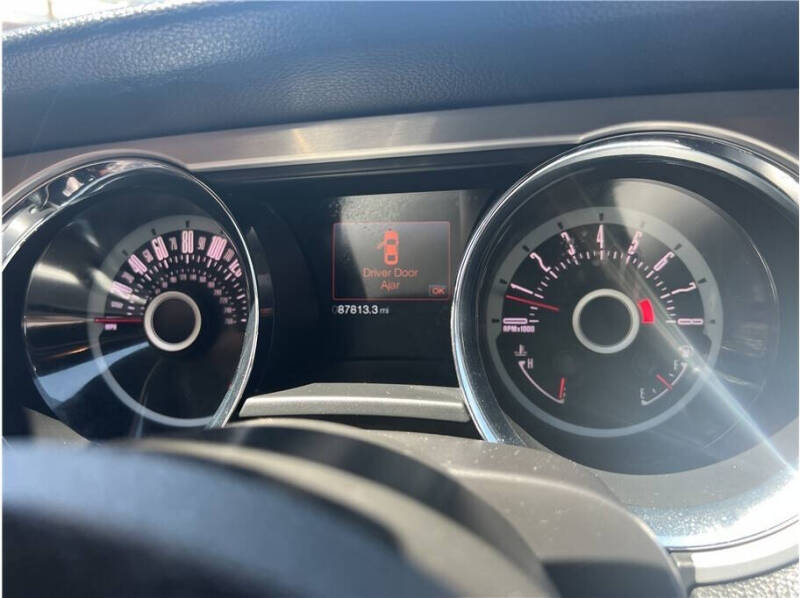 2013 Ford Mustang V6 Premium