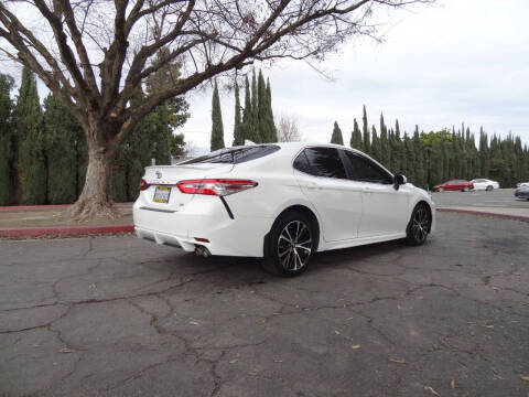 2019 Toyota Camry SE