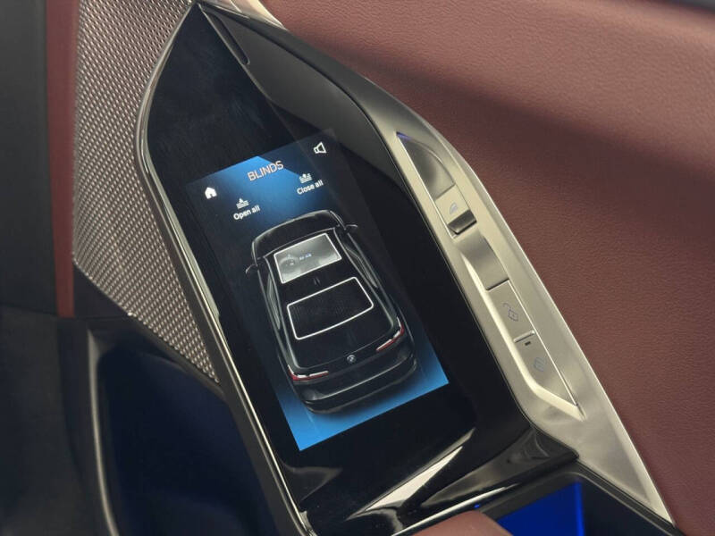 2023 BMW 7 Series 740i