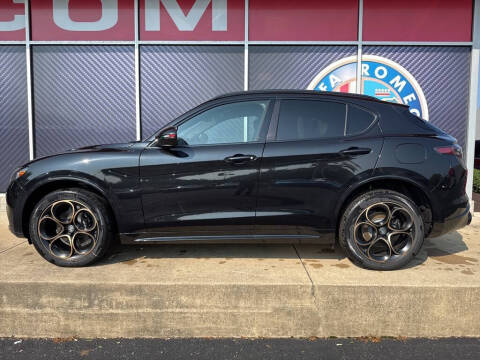 2025 Alfa Romeo Stelvio Intensa