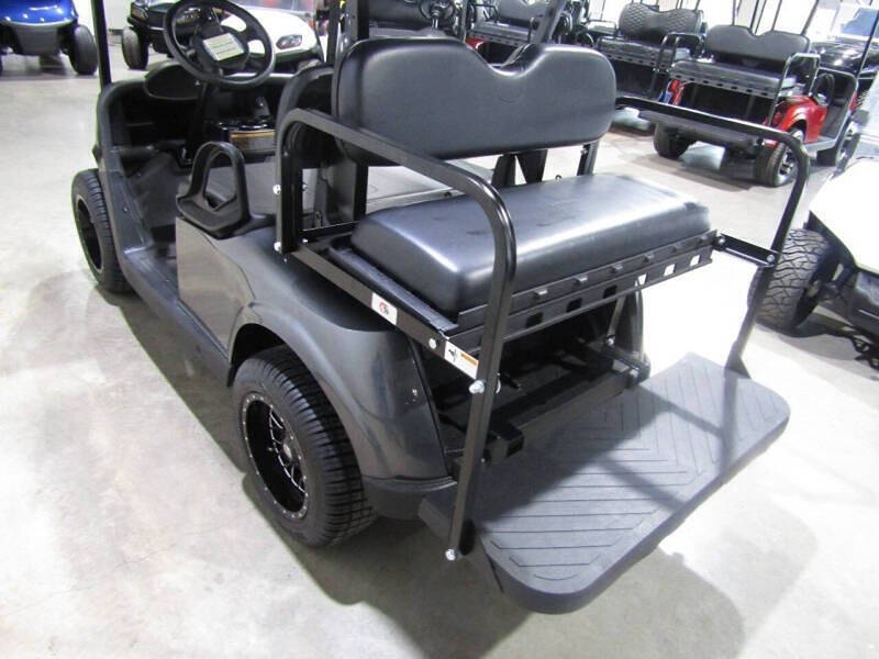 2020 E-Z-GO RXV
