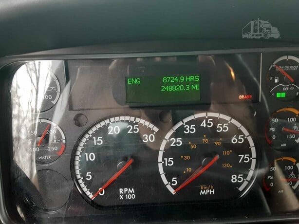 2016 Freightliner M2 106