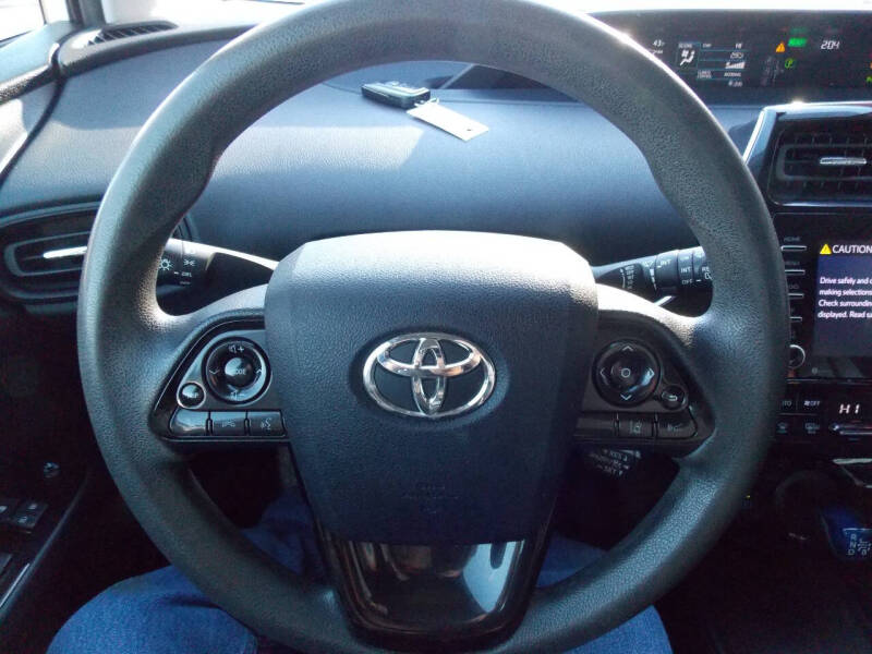 2021 Toyota Prius LE