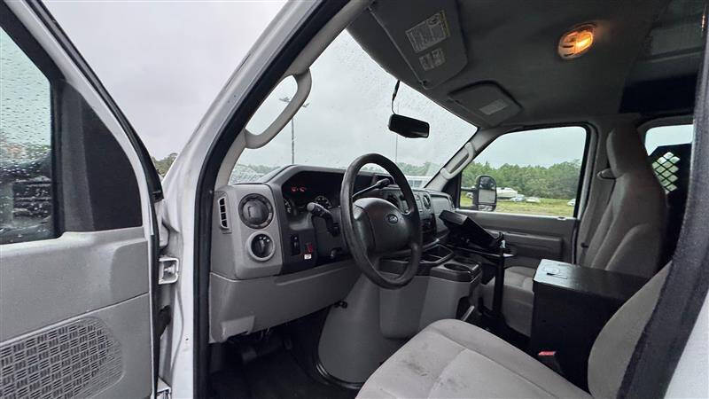 2013 Ford E-Series E-150