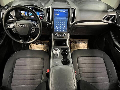 2022 Ford Edge SE
