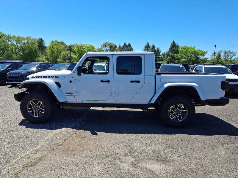 2026 Jeep Gladiator Mojave X