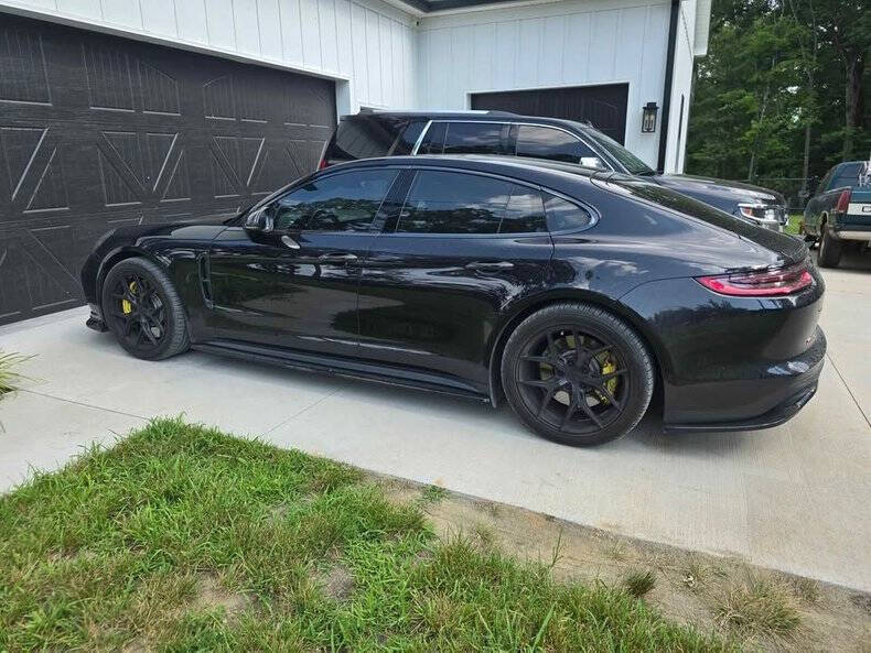 2017 Porsche Panamera