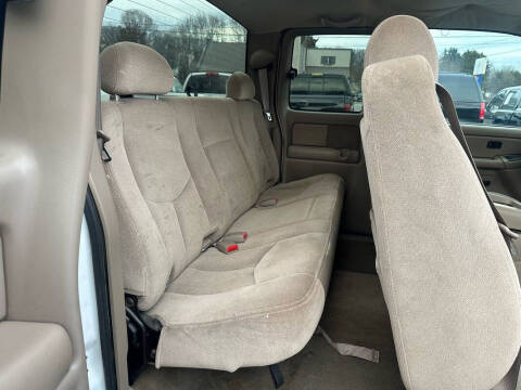 2005 GMC Sierra 2500HD