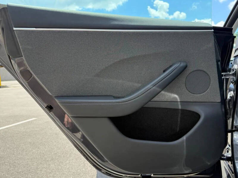 2025 Tesla Model 3 Long Range