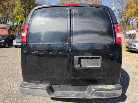 2017 Chevrolet Express 2500