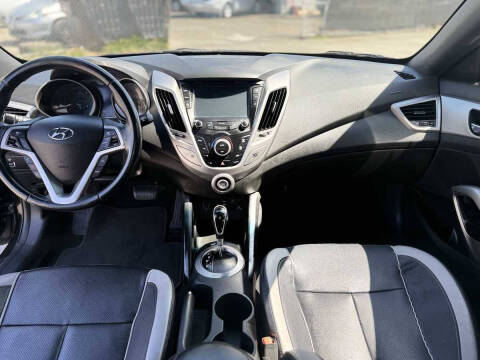 2017 Hyundai Veloster Value Edition