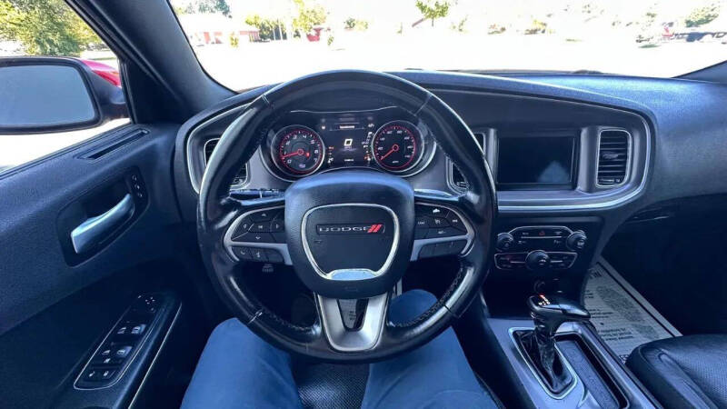 2019 Dodge Charger SXT