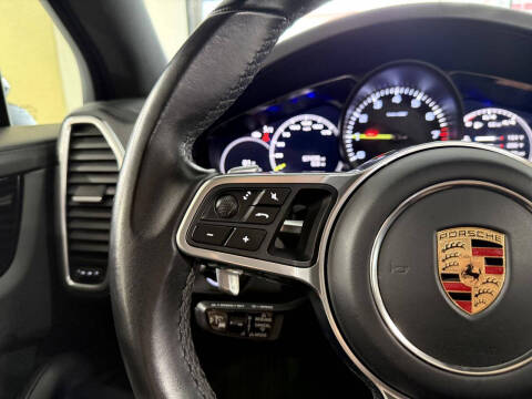 2020 Porsche Cayenne E-Hybrid