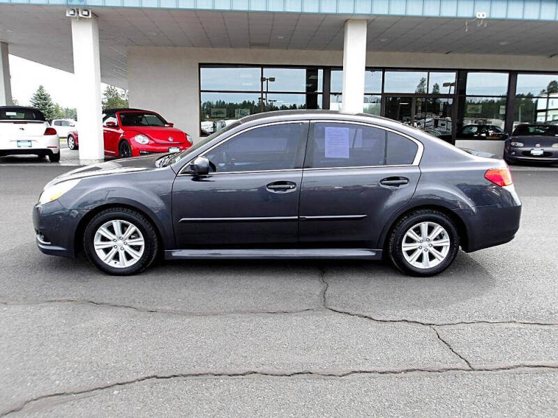 2010 Subaru Legacy 2.5i Premium