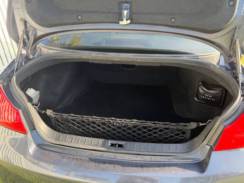 2012 Infiniti G37 Sedan