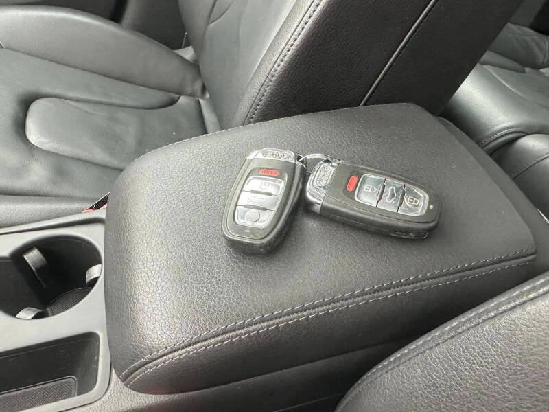 2010 Audi A4 2.0T quattro Premium Plus