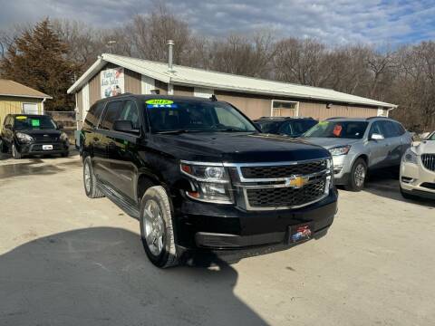 2015 Chevrolet Suburban for sale at Victor's Auto Sales Inc. in Indianola IA