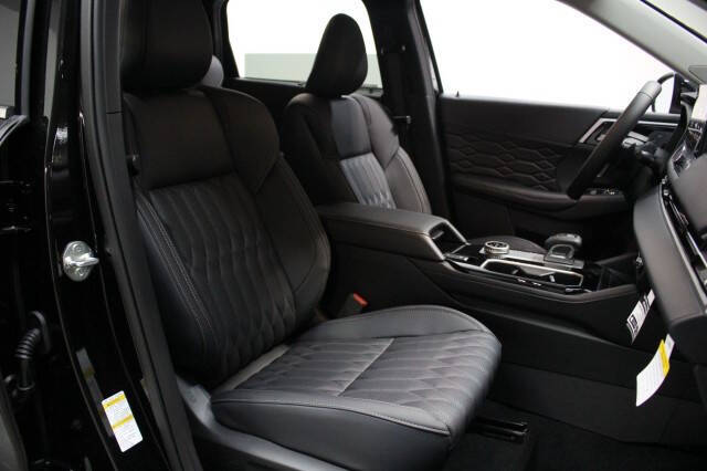 2025 Mitsubishi Outlander SEL